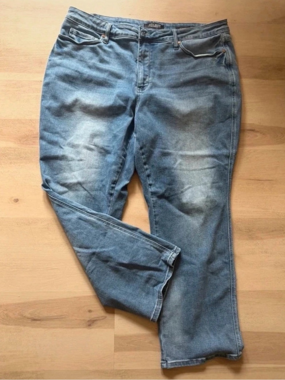 Judy Blue Straight Leg Jeans Women’s Plus Size Jeans 24W